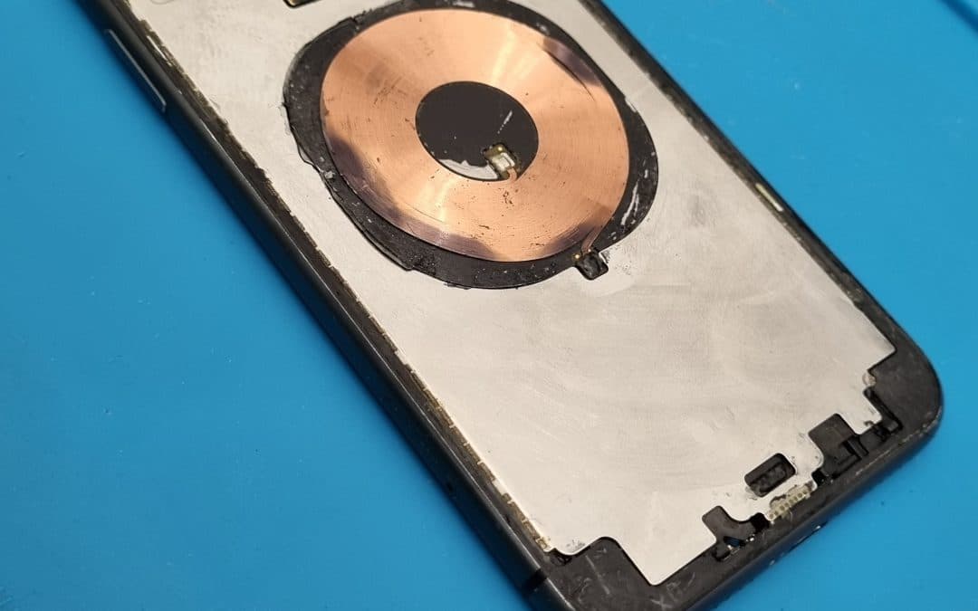 Zamena ledja iPhone Xr