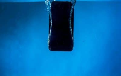 Šta uraditi kada telefon upadne u vodu